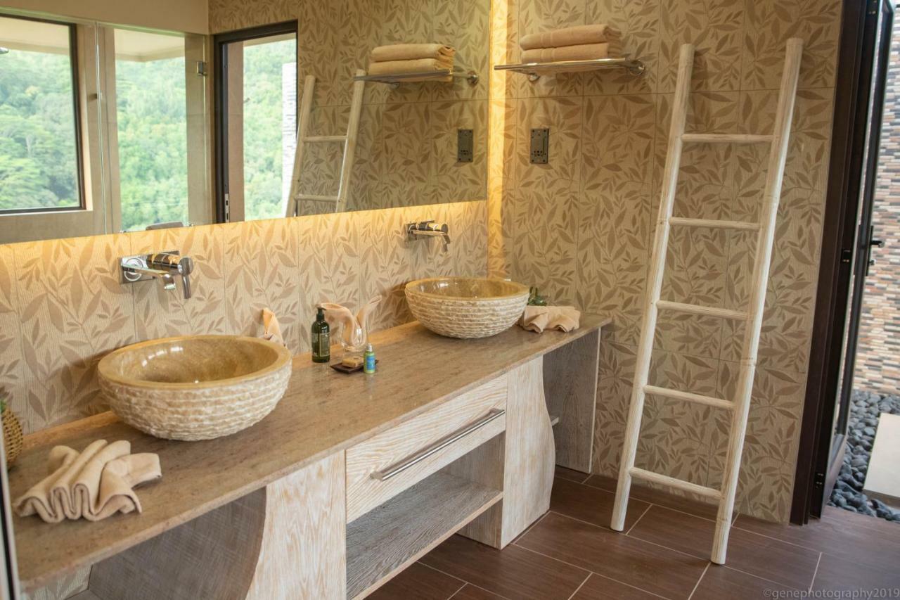 Le Duc Hillview Villas Anse Volbert Village  Bagian luar foto