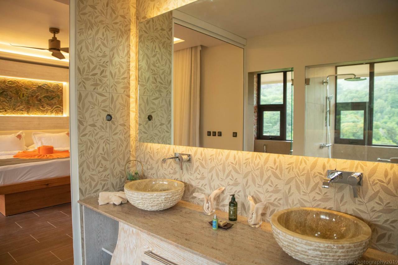 Le Duc Hillview Villas Anse Volbert Village  Bagian luar foto